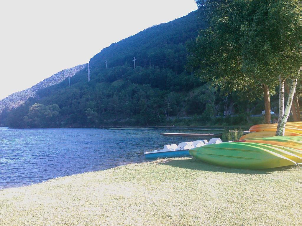 Apartmentsuitespain Baqueira Jardin エステリ・ダネウ 部屋 写真