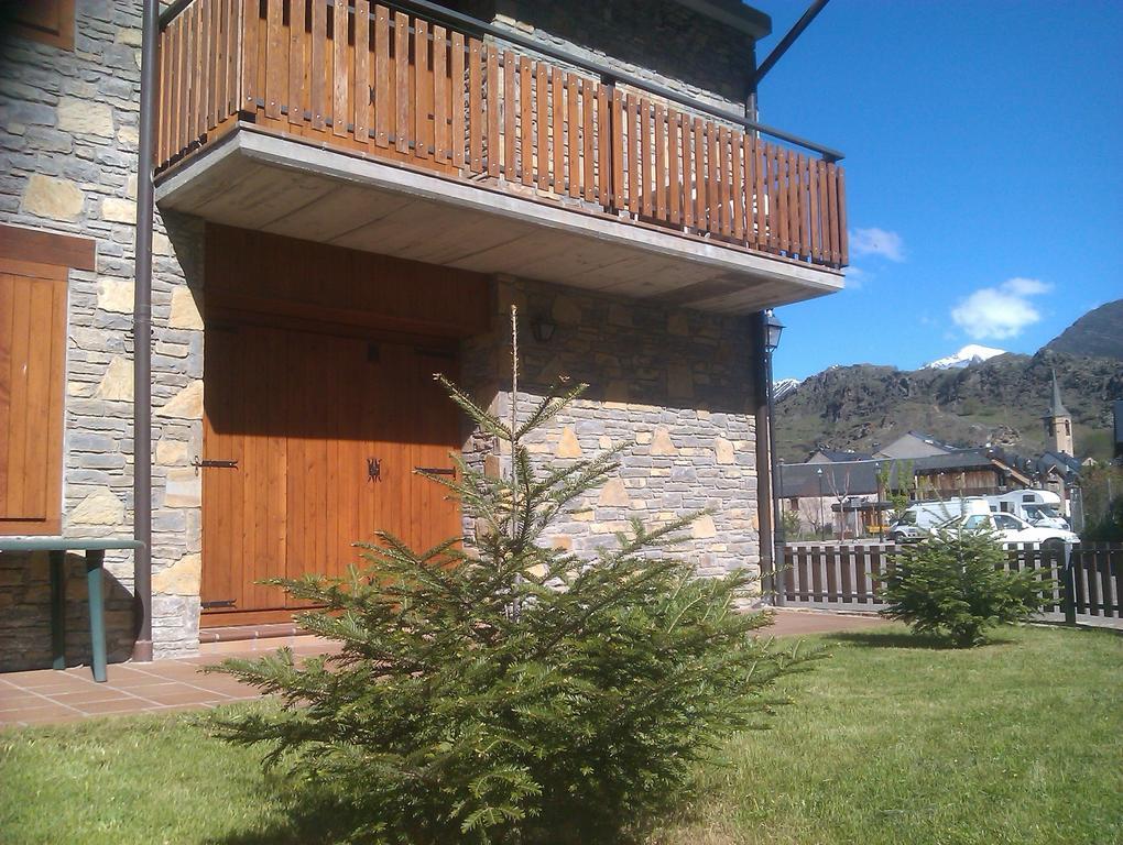 Apartmentsuitespain Baqueira Jardin エステリ・ダネウ エクステリア 写真