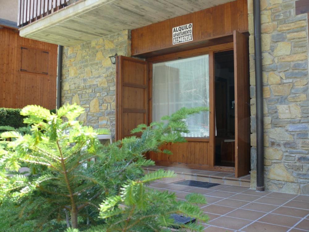 Apartmentsuitespain Baqueira Jardin エステリ・ダネウ エクステリア 写真